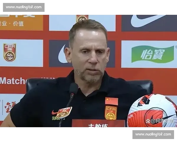 国足帅位争夺战白热化！久尔杰维奇临危受命剑指东亚杯